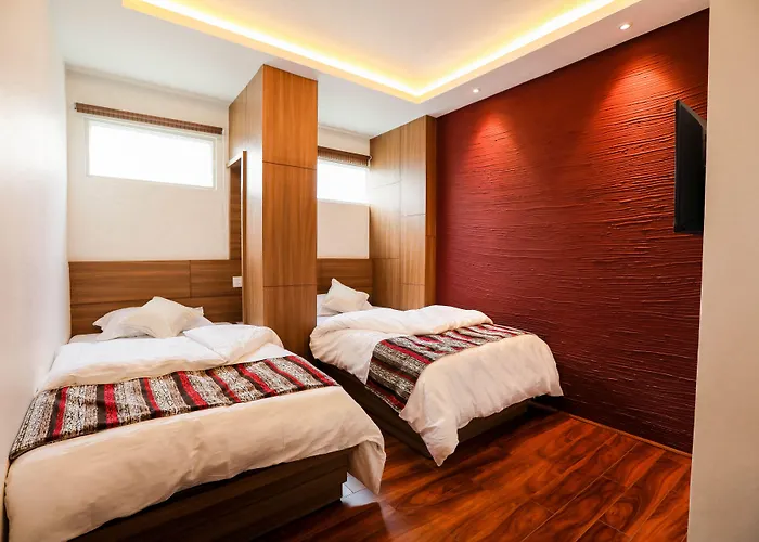 Hotel Flying Yak 3*